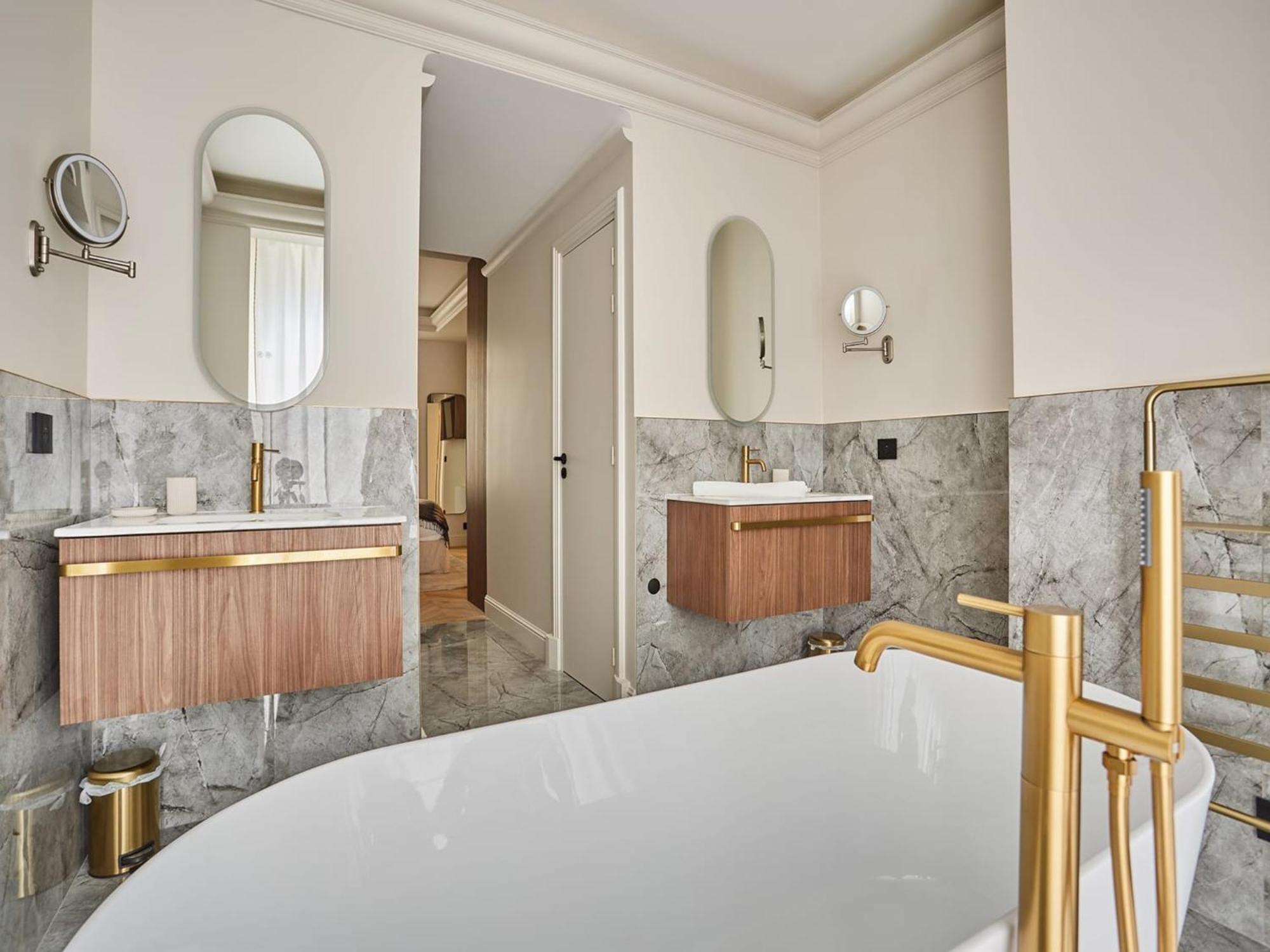 Appartamento Incredible Le Marais With Terrace Parigi