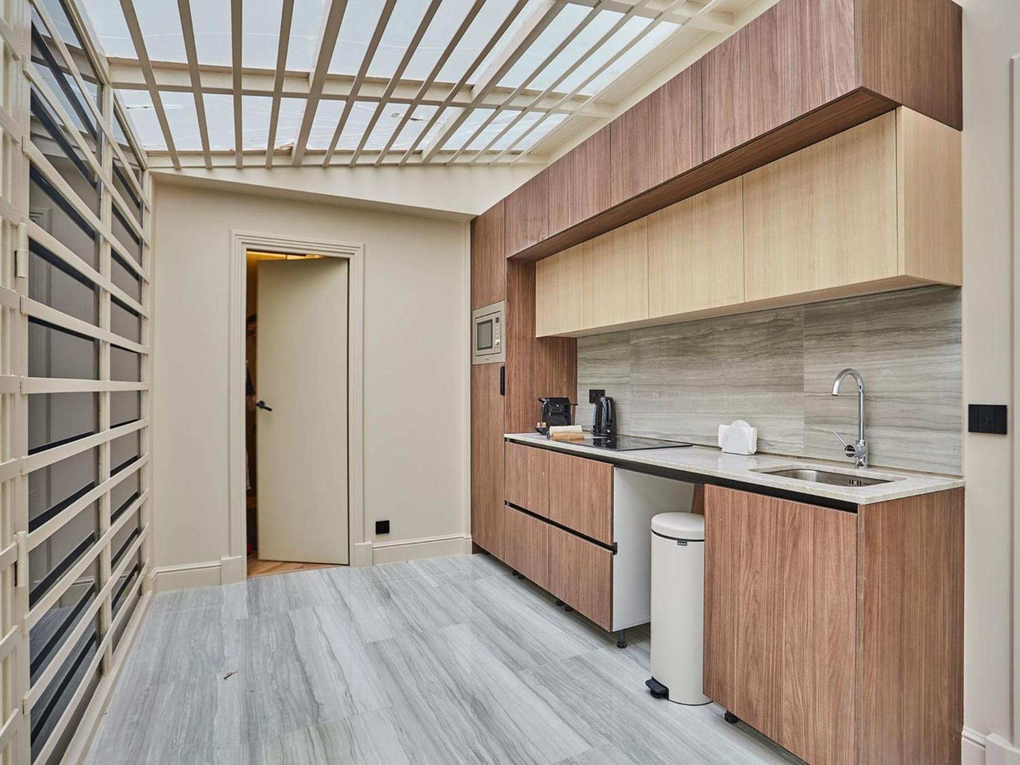 Incredible Le Marais With Terrace *